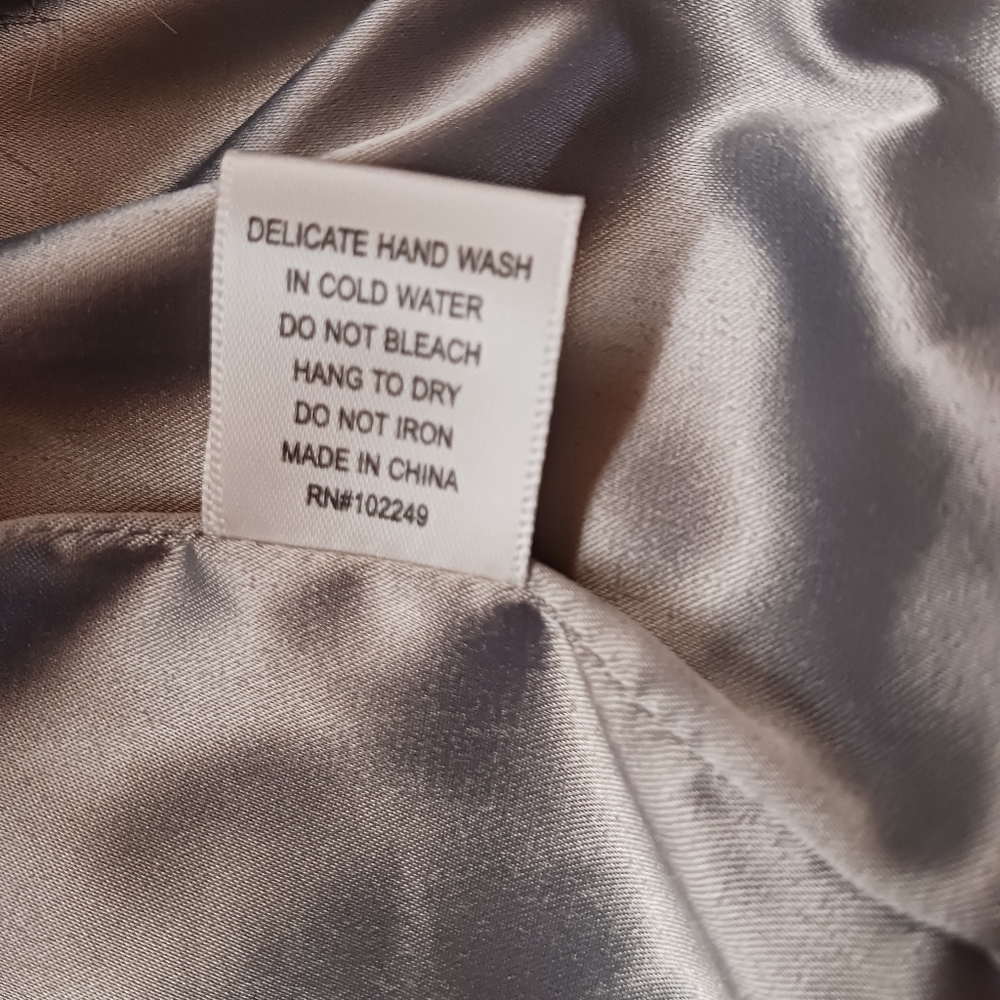 SKIES ARE BLUE Open Front Faux Fur Vest Gray Size Med - Picture 7 of 7